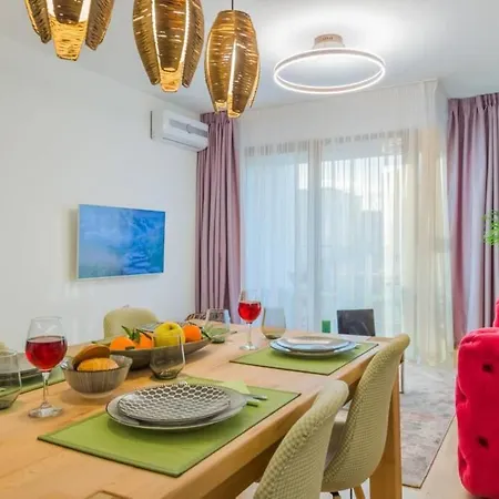Apartment Modern Close To Points Of Interest Bucharest